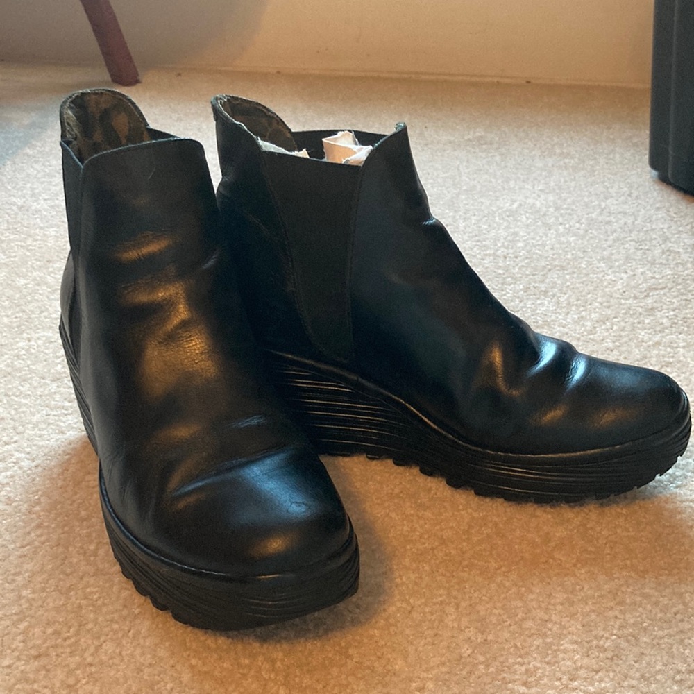 Fly London Woss Booties